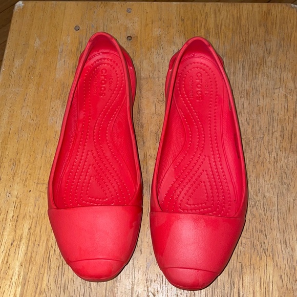 Crocs red flats - Picture 1 of 5